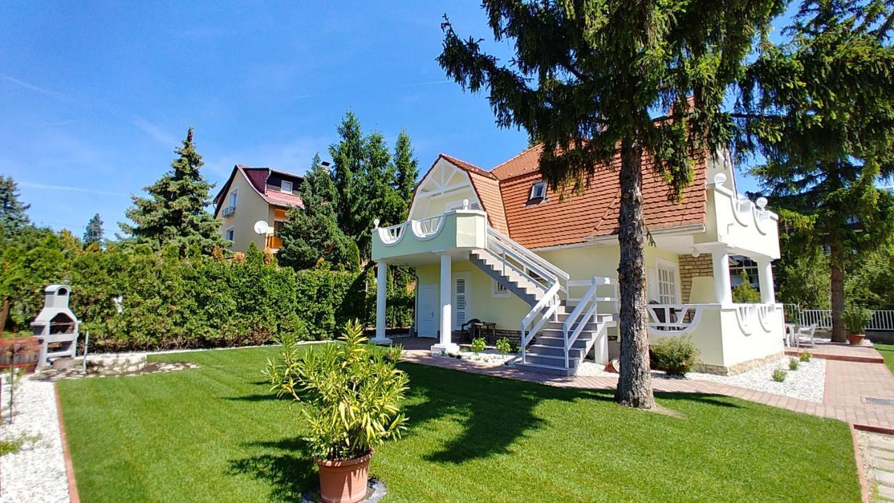 Balaton Apartman Fuered Balatonfüred Екстериор снимка